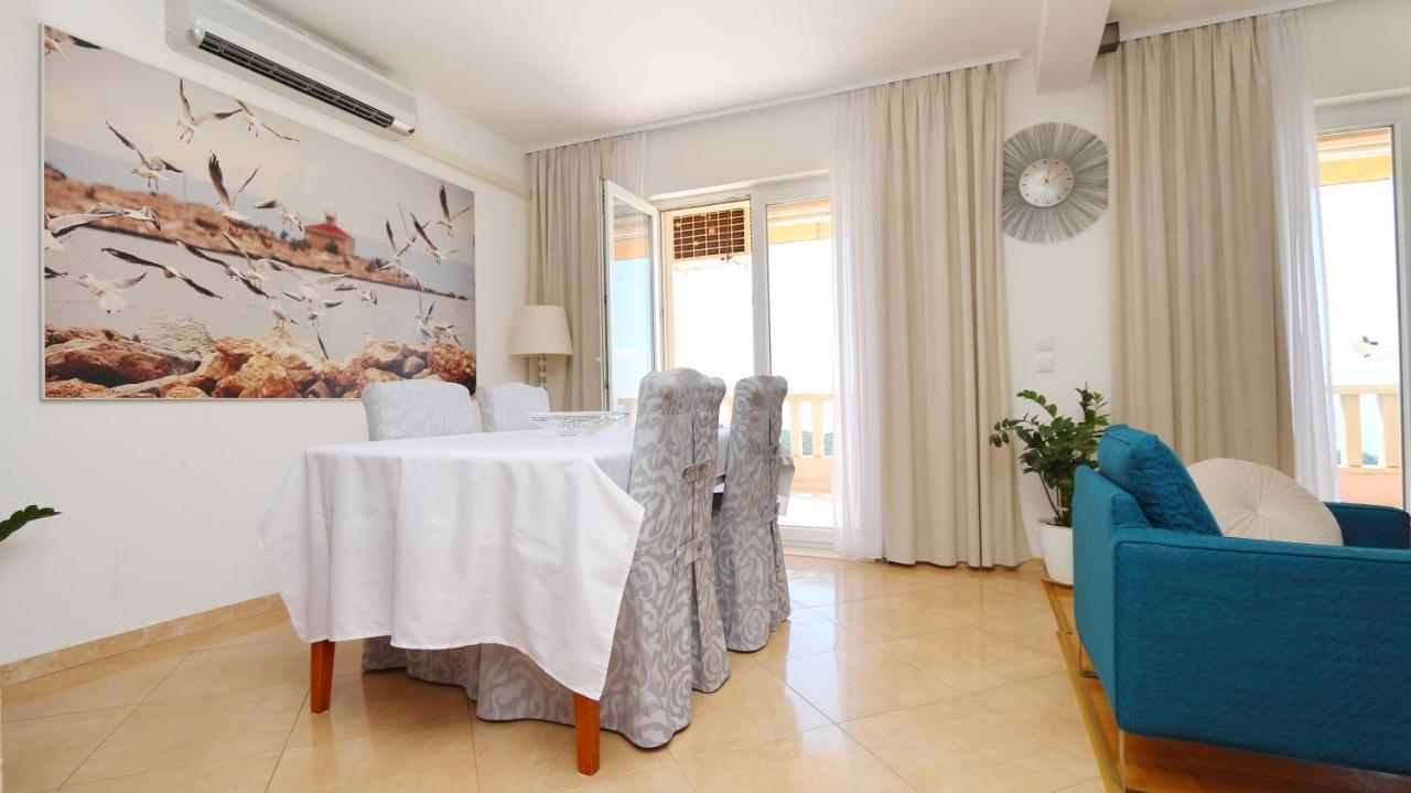 Apartment Emilija Makarska