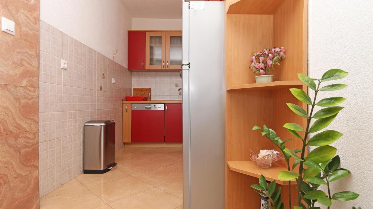 Emilija Apartment Makarska